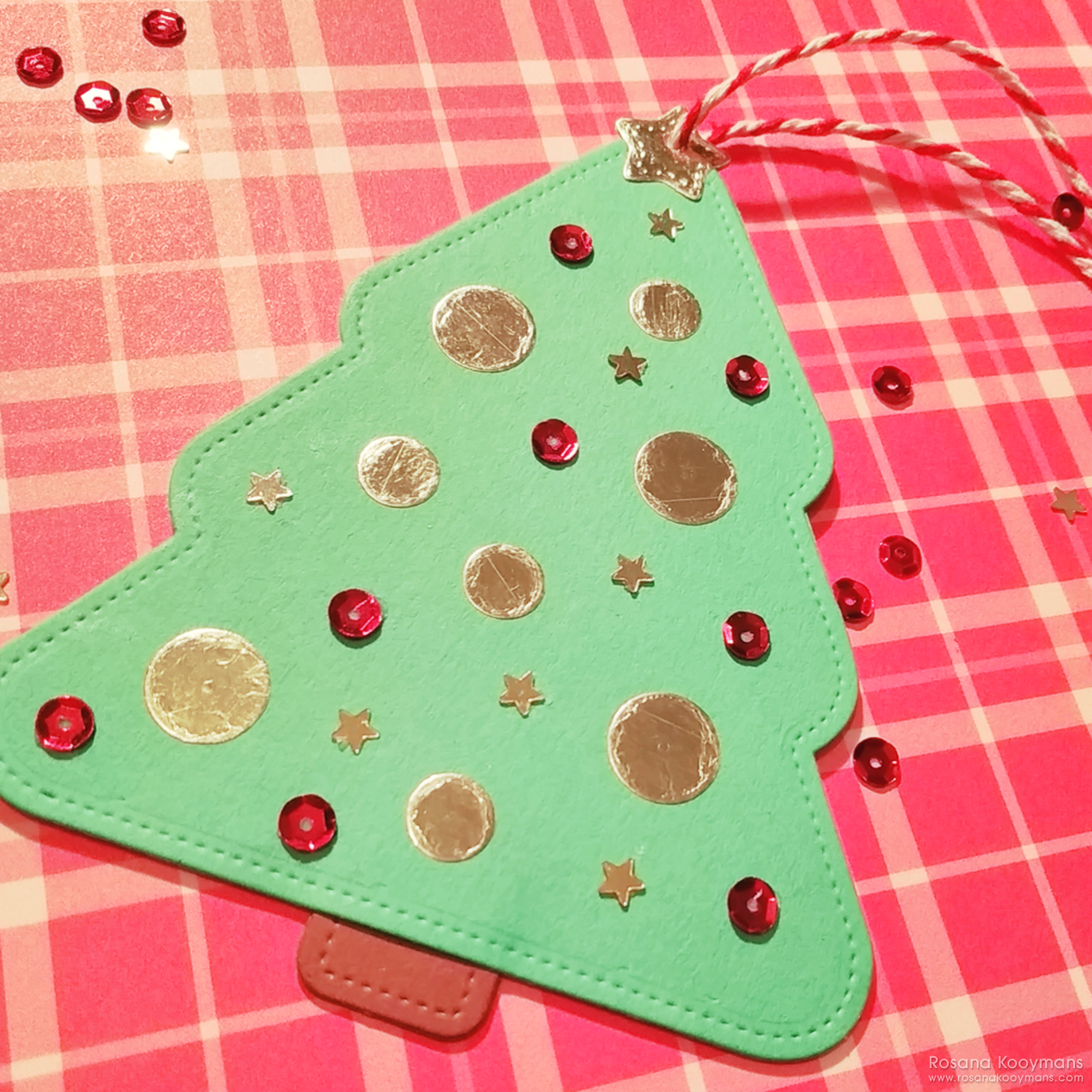 Lawn Fawnatics Challenge #41: Shaped Cards Challenge by Rosana Kooymans